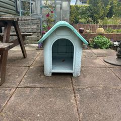 dog kennel