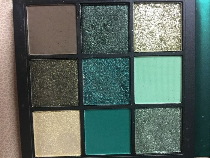 Huda Beauty Obsessions palettes