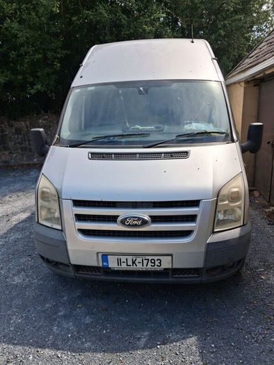 Ford Transit 2011
