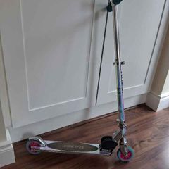 Razor kids folding scooter