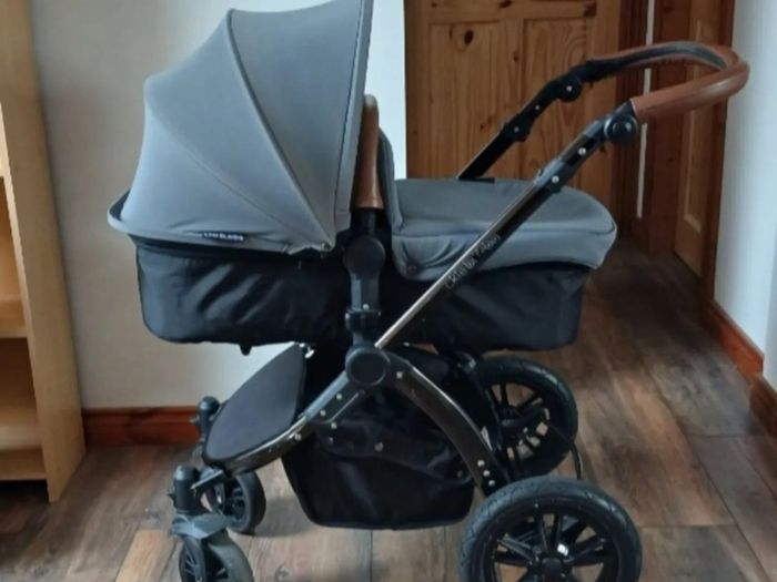 Ickle Bubba Stomp Urban Travel System With ISOFIX Base Full Bundle