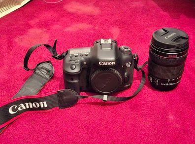 Canon 7D Mark II Semi-Pro DSLR + Lens & Accessories