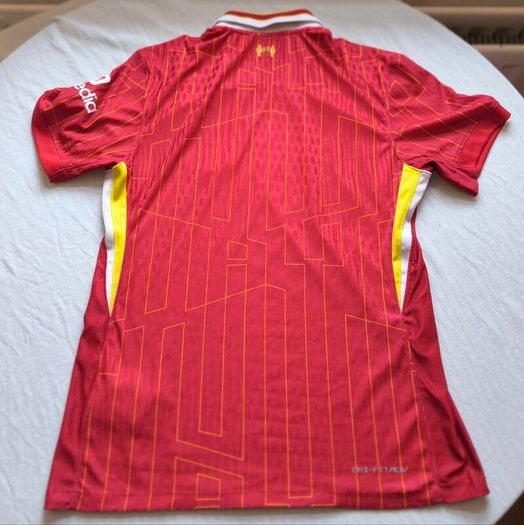 2024/25 Liverpool Stadium Nike Home Jersey Size L Adults