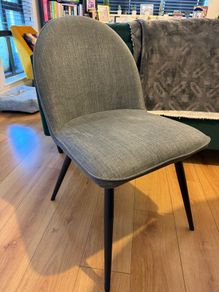 dinnig chairs