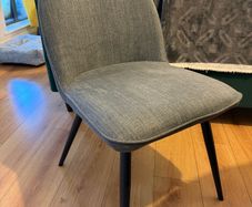 dinnig chairs