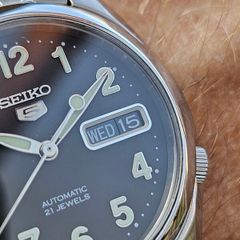 Watch Seiko 5 Automatic.