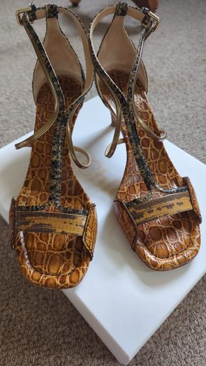 Chloe Tan & Gold Sandals - Size 40