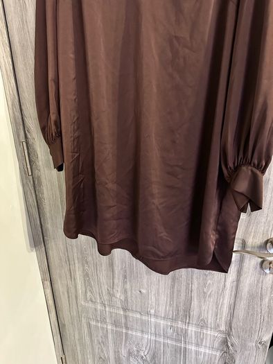 BNWT H&M Dress - Large