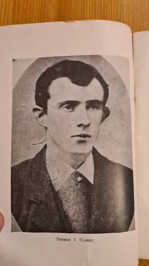 Glimpses Of An Irish Felon's Prison  Life By Thomas J Clarke. (1916).with An  Introduction By P. S. O'hegarty. Paperback In Good Condition.
