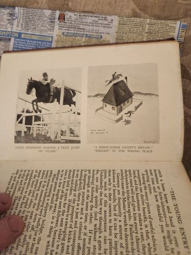 The Horseman's Year Book. Edited By Lt.col.w.e.lyon. 1950 First Edition Hardback In Good Condition. Plus Hunting,showing, And Chasing. By Sam Marsh. See Photos For Same.