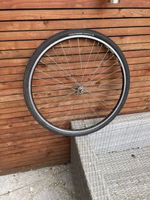 Front quick release wheel 700