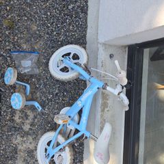 Child's Bike with Stabilisers