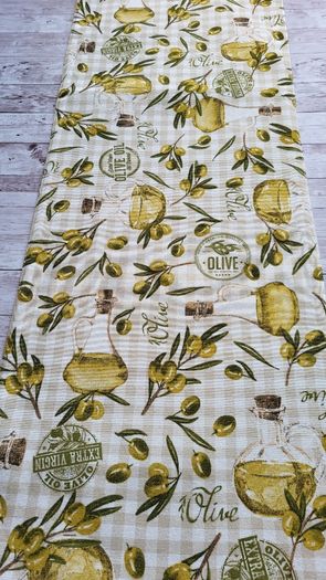 Table runner /Tablecloth ( any size), Placemats/ Cushions /Aprons