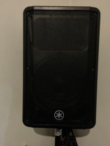 Pair Yamaha DBR12 Active Speakers