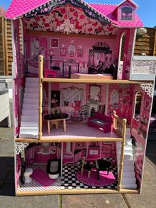 dolls house