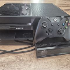 Xbox One with Kinect