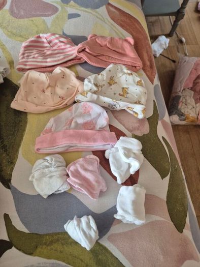 Newborn (0-1 month) Girls Clothes Bundle