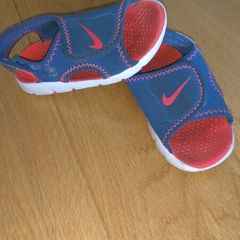 Kid baby todler Nike sandals size 2/3 total lenght about 15 cm