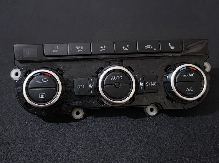 Volkswagen Passat AC control switch