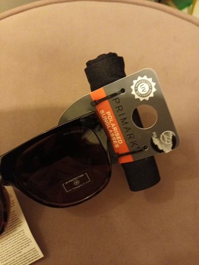 Brown polarised UV sunglasses