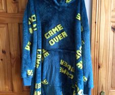 Mens Game over fluffy hooded blanket L/XL