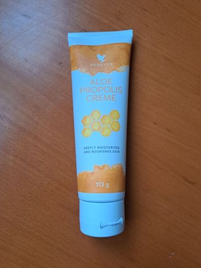 Skincare, beauty, health, aloe vera, forever, forever living, propolis creme