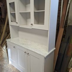 Kitchen dresser