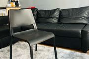 chair black