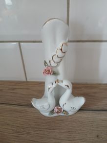 Beautiful Swans Porcelain Vase