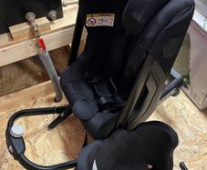 Axkid One Car Seat