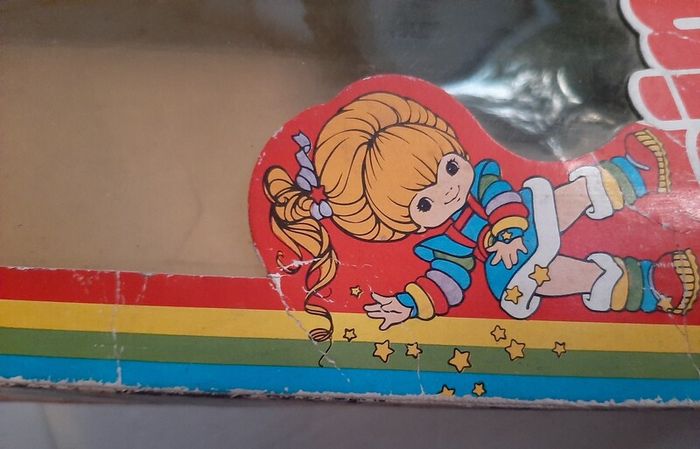 Rainbow Bright collectable doll with Cape 1983 notebook and original box