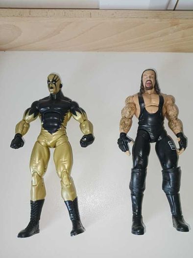 WWE Action Figures Bundle  Goldust & The Undertaker