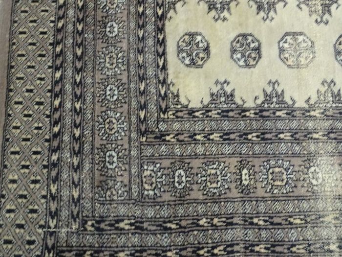 P.ersian Buchara Rug 2.85 x 1.90m (BUC12)