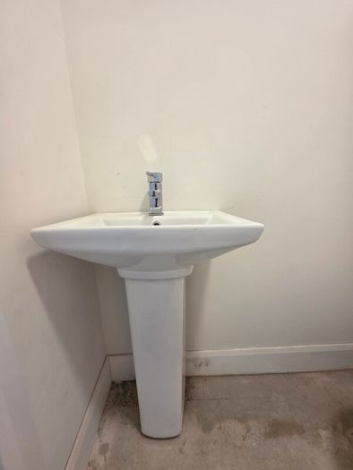 Bathroom Pedestal Sink  and Chrome Tap Brand New