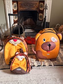 2 Samsonite Sammies kids suitcases with 1 matching bag