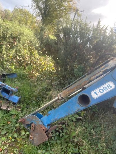 Tractor loaders