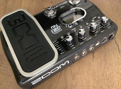 ZOOM G2.1 NU multiple effects modelling processor