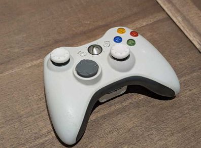 XBox 360 White Controller with White cover caps #435