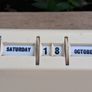Mid Century Stratton Bakerlite Desktop Perpetual Calender Image 2