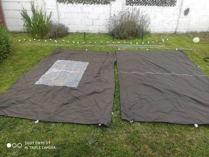 Pop up folding gazebo(broken needs repair)+side walls set of 2