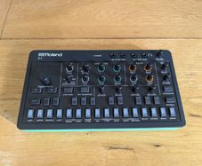 Roland AIRA Compact S-1 Synth (Excellent Condition)
