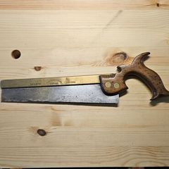19th century dovetail saw