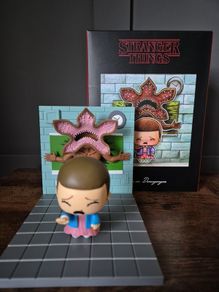 Stranger Things Super Emo Friends Model