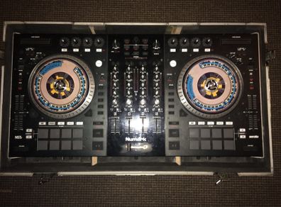 Numark NS7 MK2