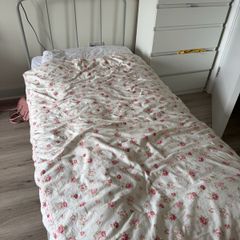 single bed