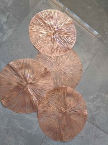 Rose gold table mats 9 euro each