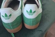 womens trainers