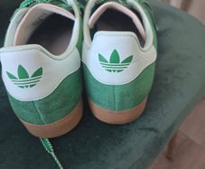 womens trainers