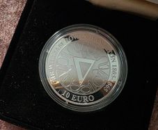 2 euro coin