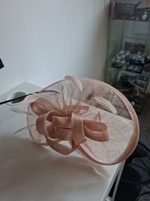 fascinator rose pink worn once for a wedding